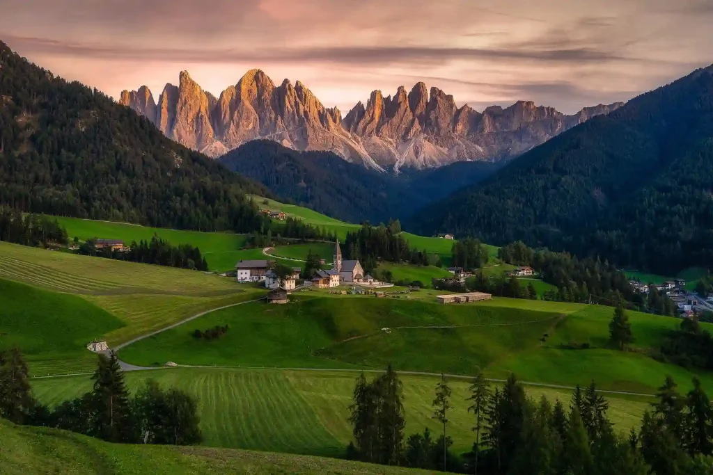 20 Mind-Blowing Places on Earth That Don't Feel Real 7 The Dolomites, Italy