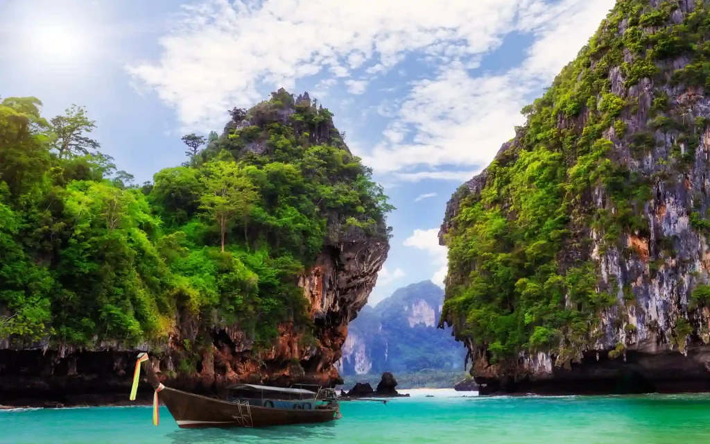 10 Best Countries to Visit in December to Embrace Winter Chill 2 Thailand
