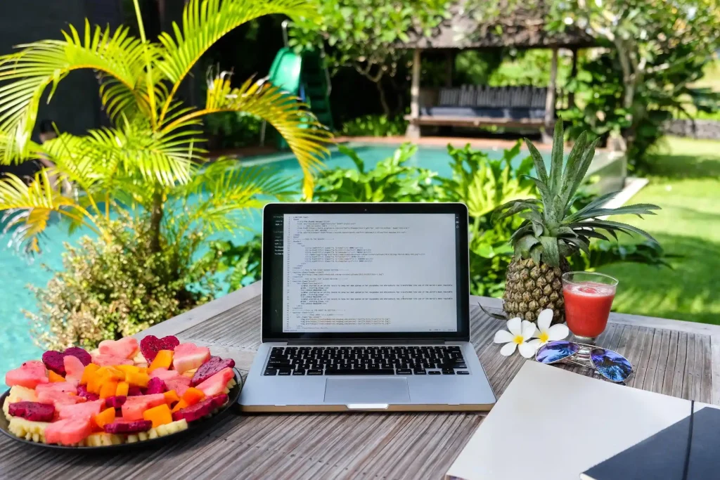 15 Essential Travel Hacks in 2024 When You Have No Money 13 Earn While You Travel