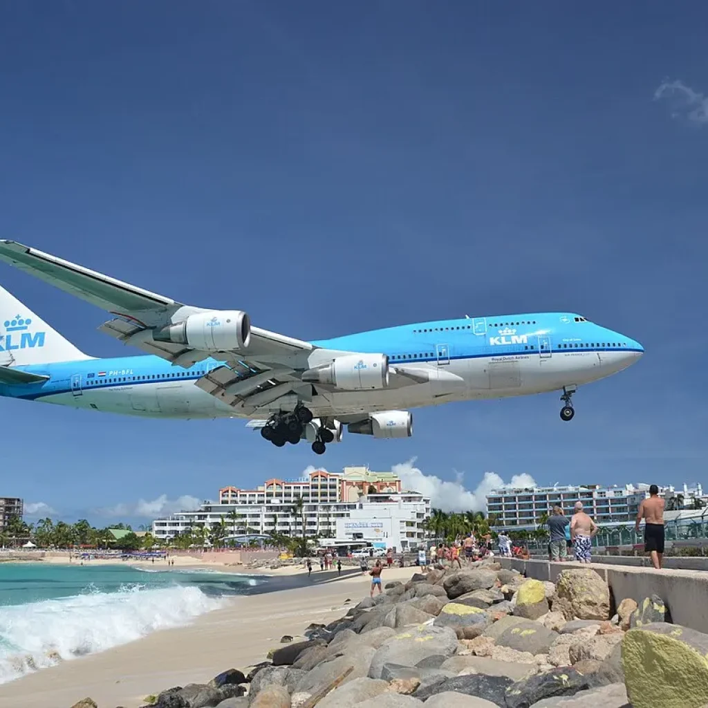 15 Beaches on Earth That Don't Feel Real, According to YouTube 12 Maho Beach Saint Martin