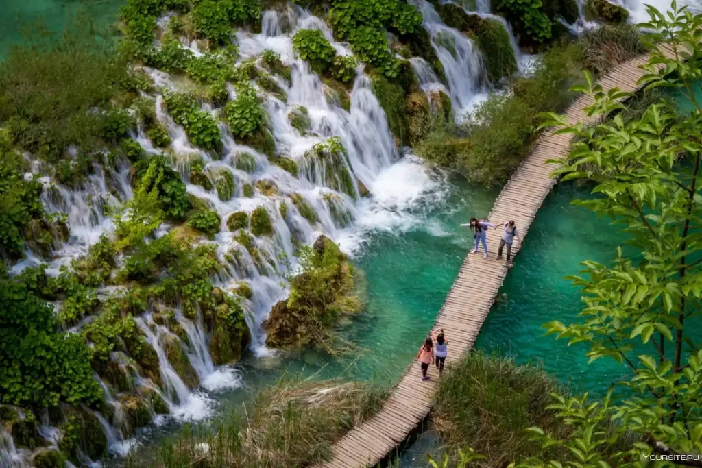 Discover Top 6 the Best Landscape Place in the World 6 Plitvice Lakes National Park, Croatia