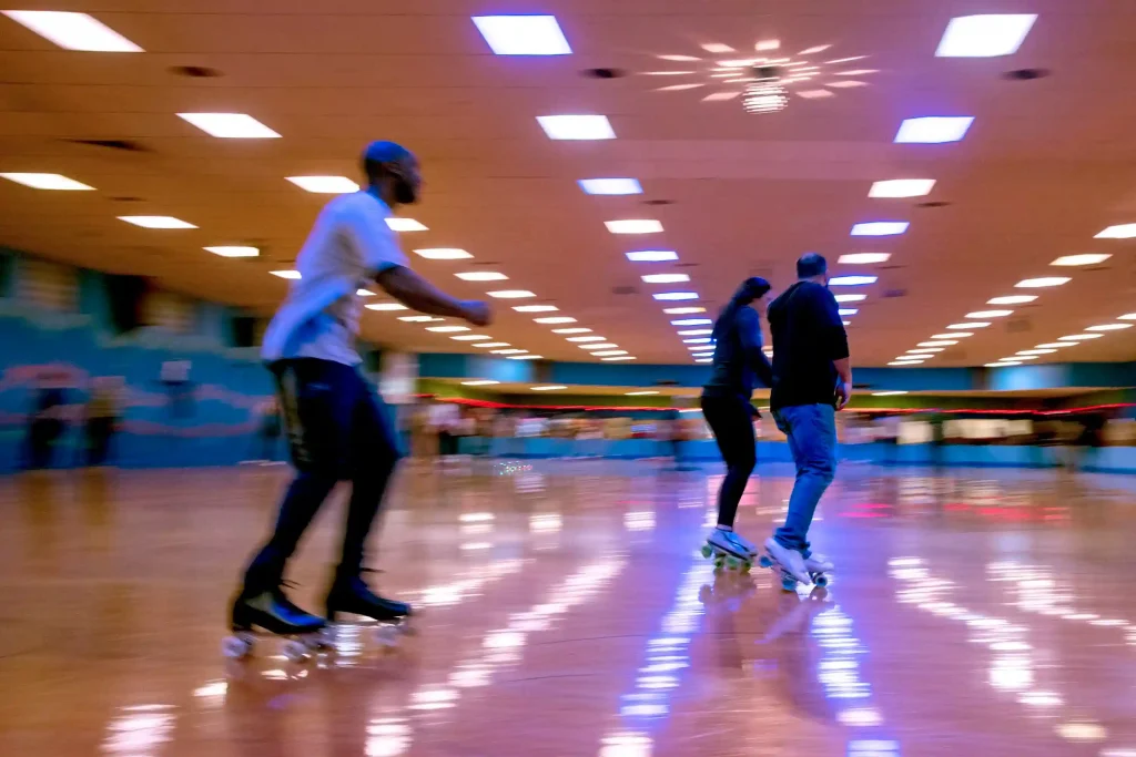 10 Fun & Romantic Date Ideas in Albany That Will Impress Your Partner 5 Rollarama Skating Center