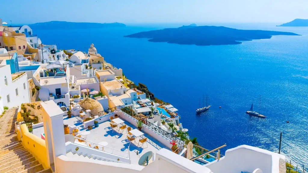 Discover Top 6 the Best Landscape Place in the World 3 Santorini, Greece