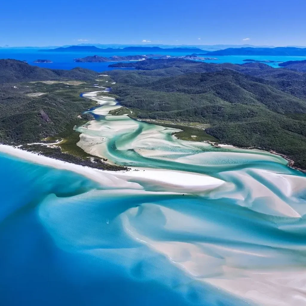 15 Beaches on Earth That Don't Feel Real, According to YouTube 5 Whitehaven Beach 1