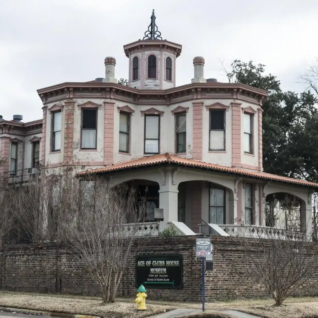 10 Fun and Unique Things to Do in Texarkana 3 Ace of Clubs House Texarkana