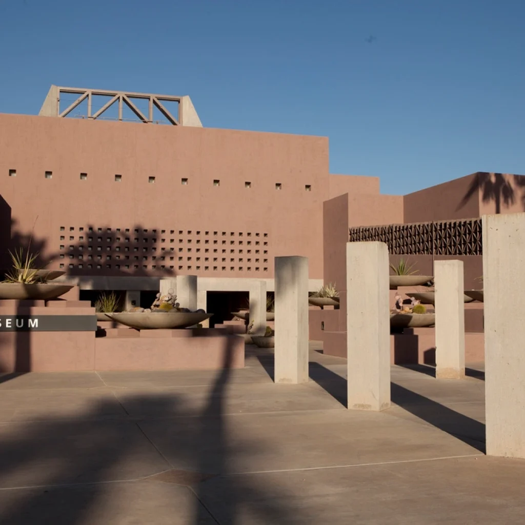 12 Free Things to Do in Phoenix with Family 6 Arizona State Universitys Art Museum
