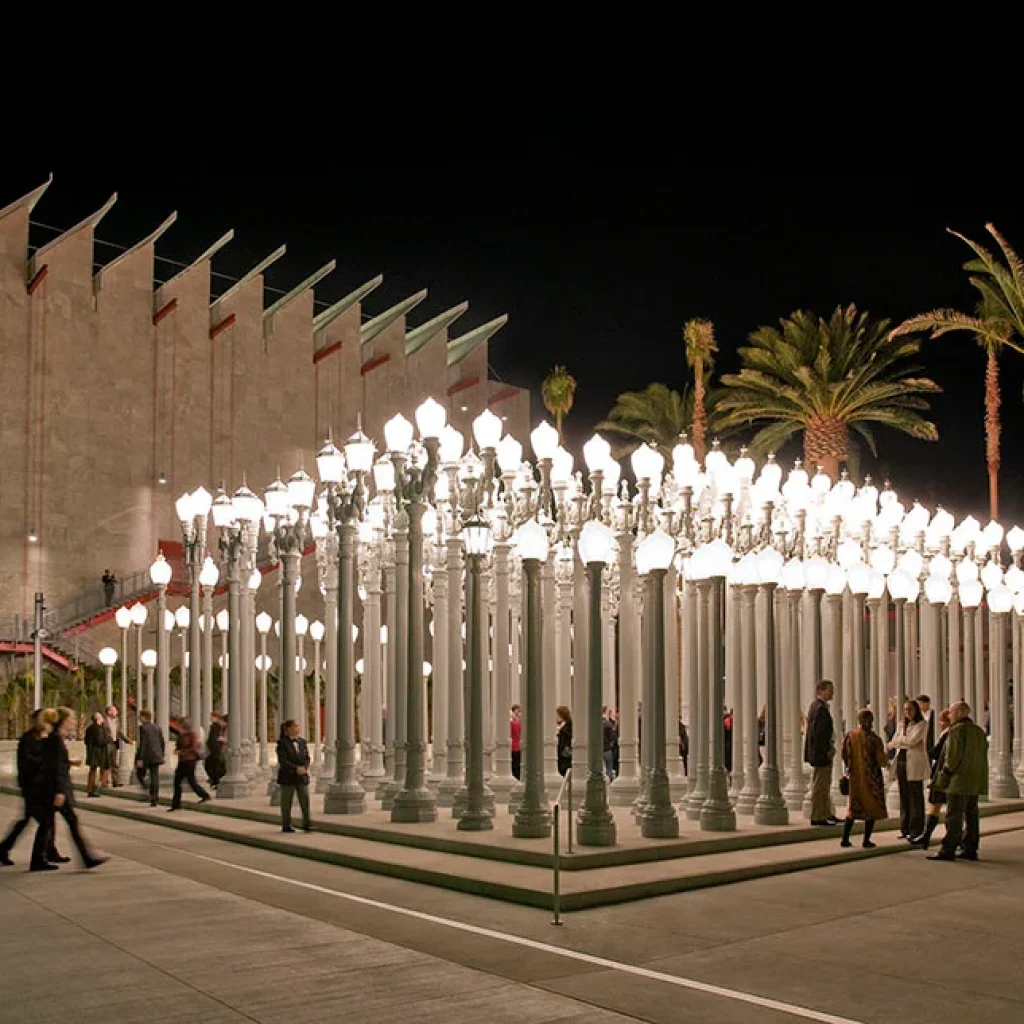 12+ Things to Do in the Arts District Los Angeles-2024 Updated 2 The Urban Light Installation