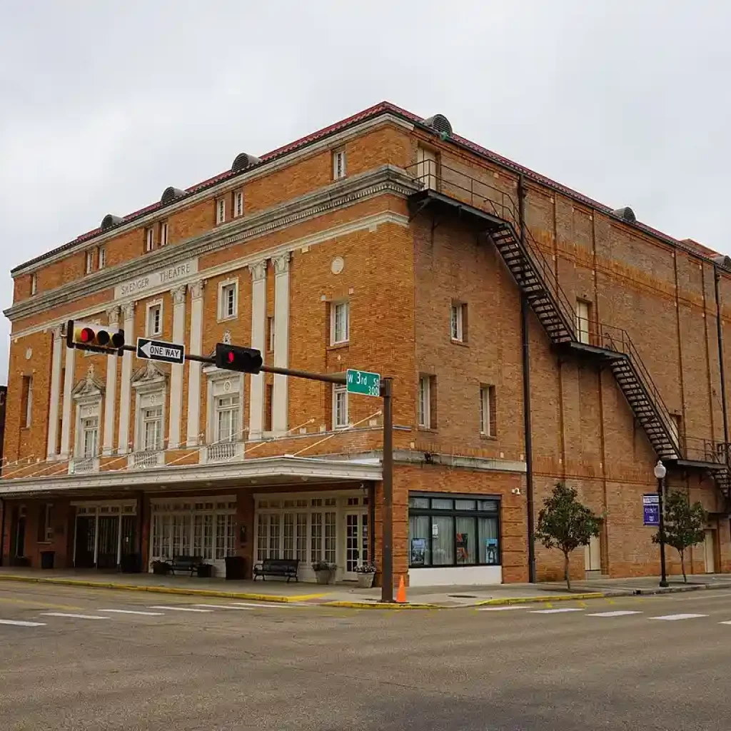 10 Fun and Unique Things to Do in Texarkana 7 Visit the Perot Theatre