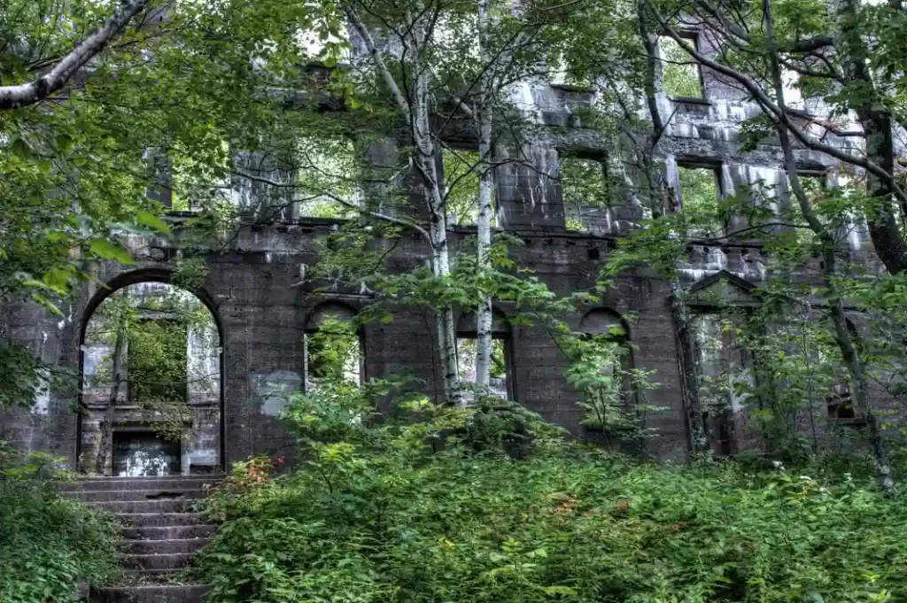 Catskills Ruins e1726000054378