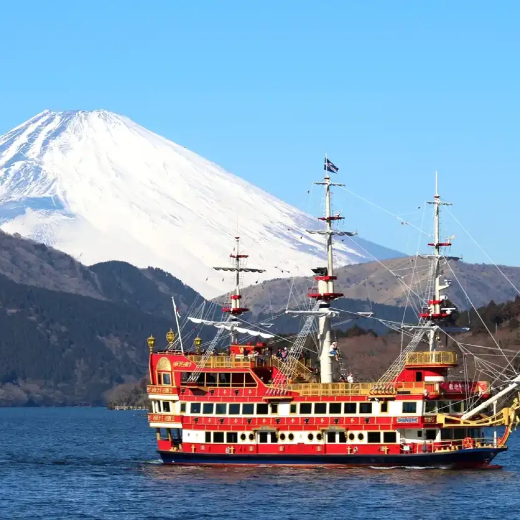 Japan Itinerary 10 Days for Beginners - An In-Depth Guide 12 Cruise on Lake Ashi