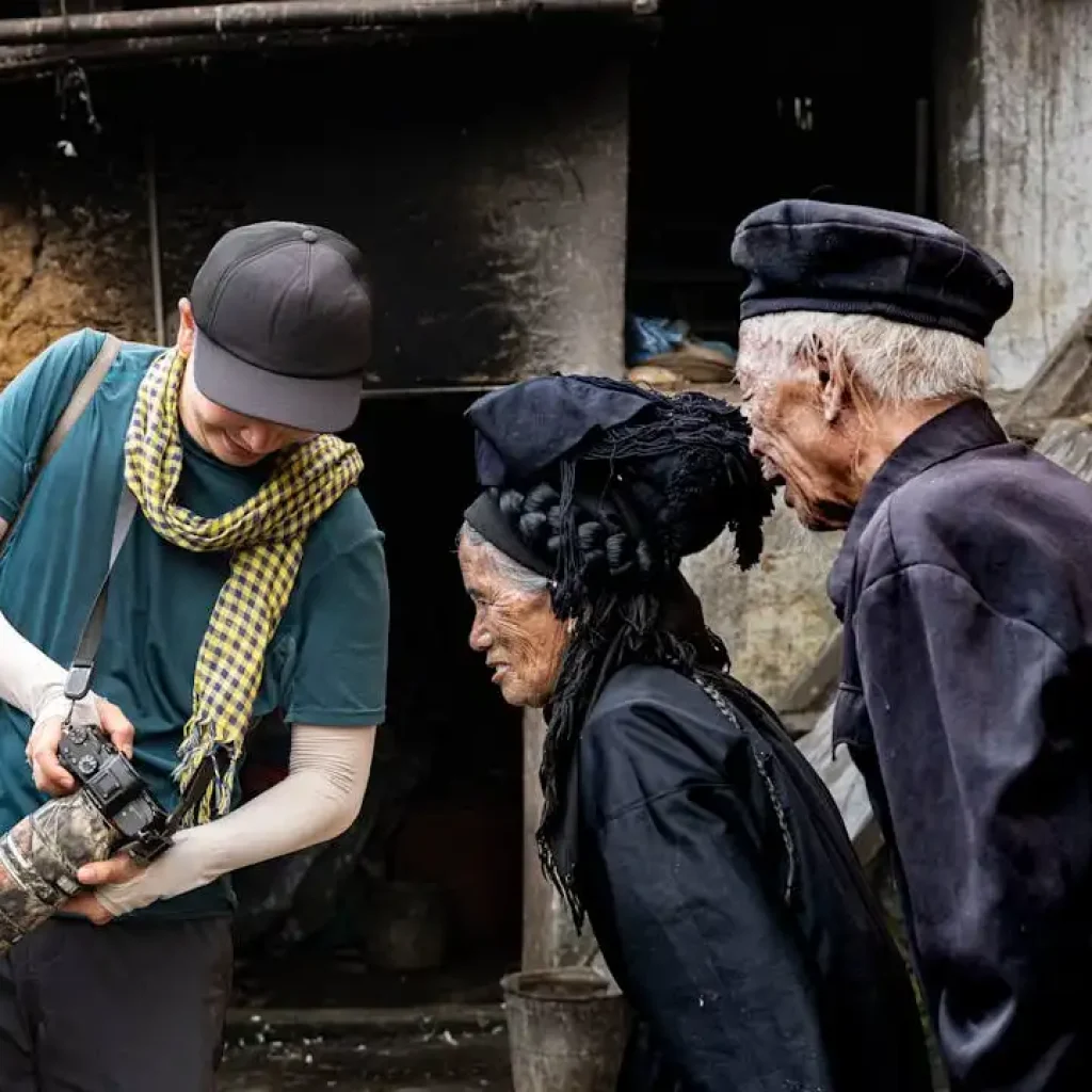 How Creative Translation Opens New Doors of Global Tourism? 2 Communication