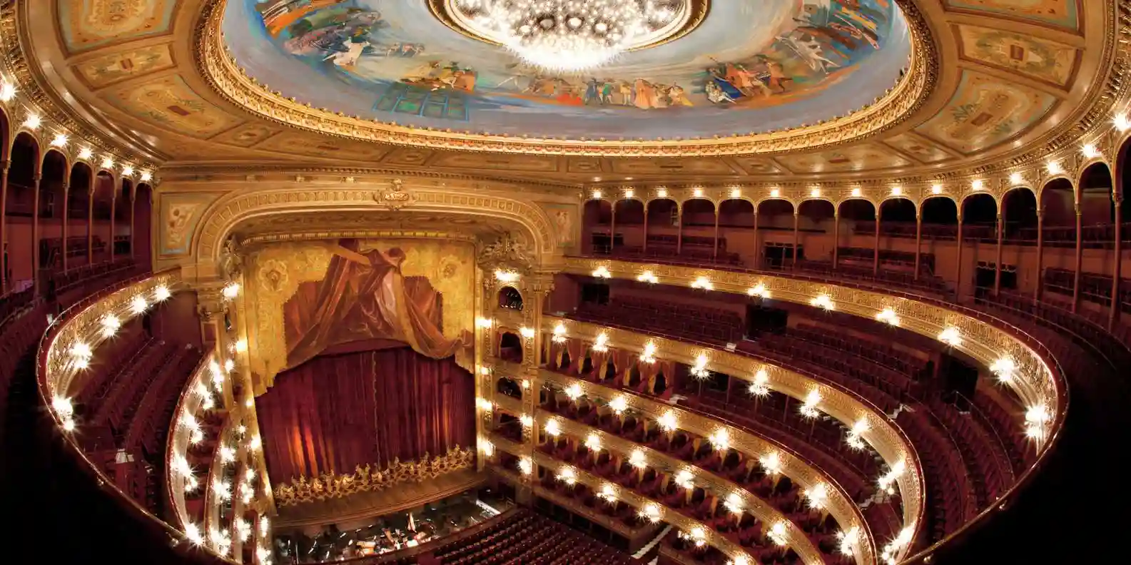 What Do Tourists Do in Las Pampas Argentina? Activities & Tips 10 Colon Theatre