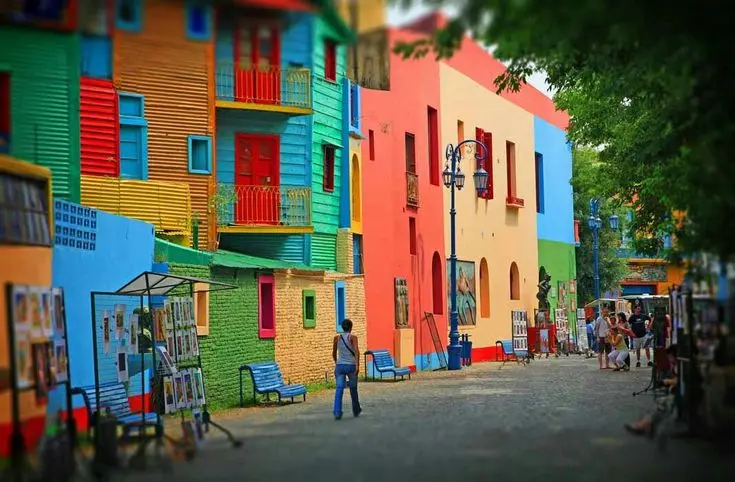 What Do Tourists Do in Las Pampas Argentina? Activities & Tips 8 La Boca