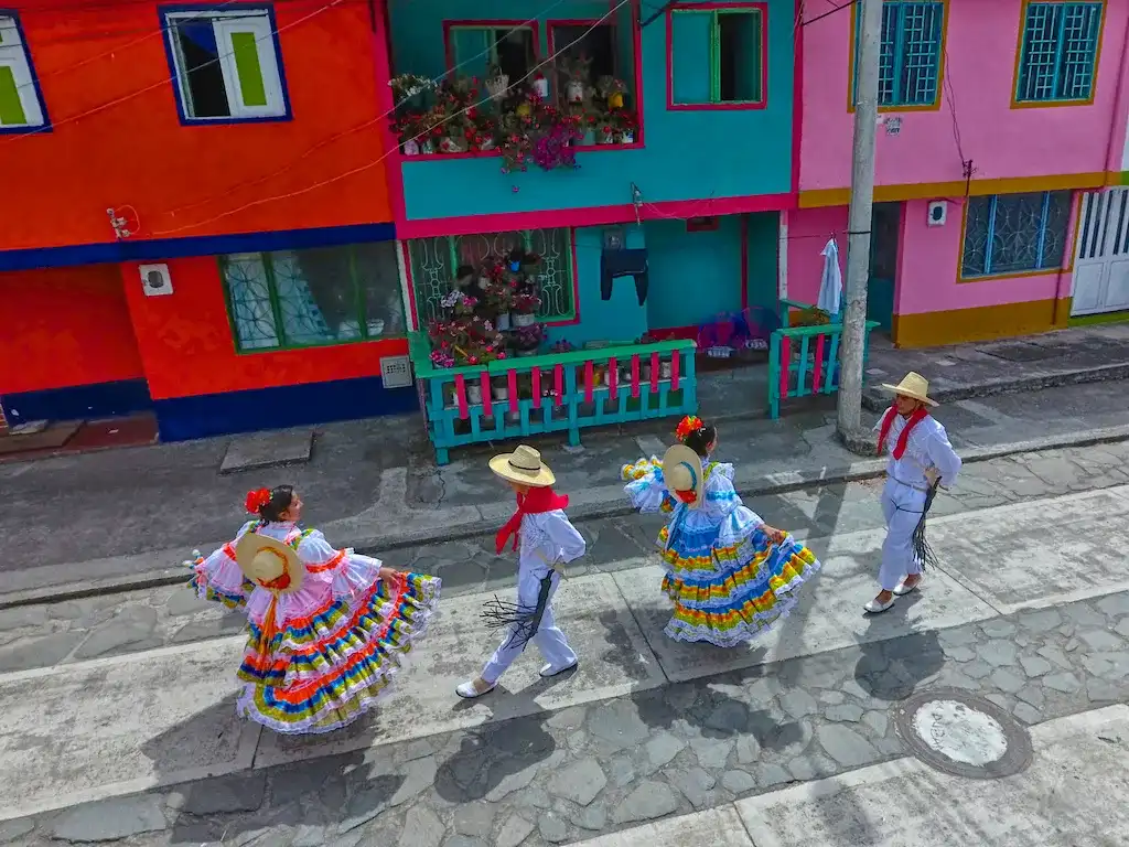 Essential Clothes to Take with Me if Traveling to Bogota Colombia