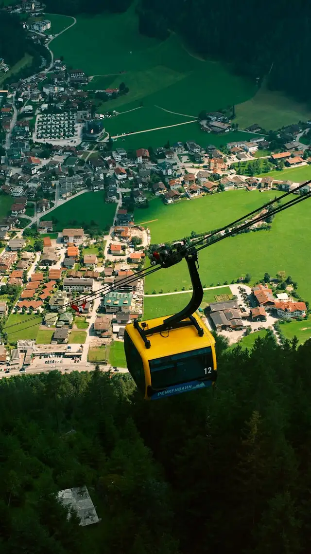 Why do Small Rural Towns Become Tourist Traps? Latest Guide 3 How Small Towns Can Avoid Becoming Overrun Tourist Traps