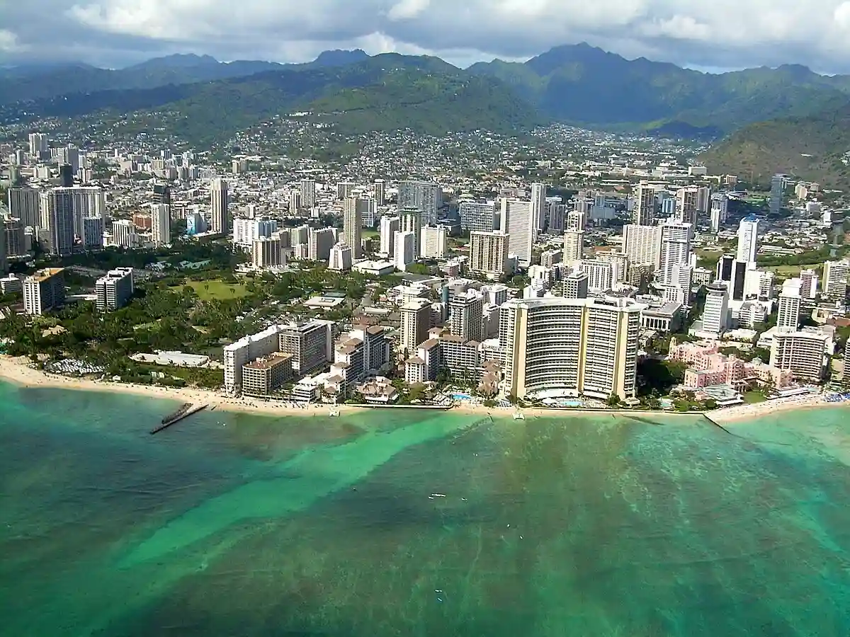 10 Cheap Travel Destinations in February for Low Budget Travelers 7 Honolulu
