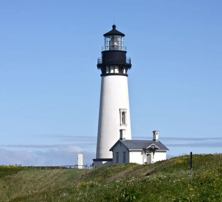 Yaquina Bay Lighthouse