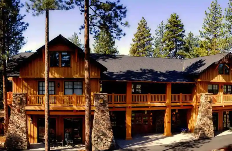 FivePine Lodge and Spa