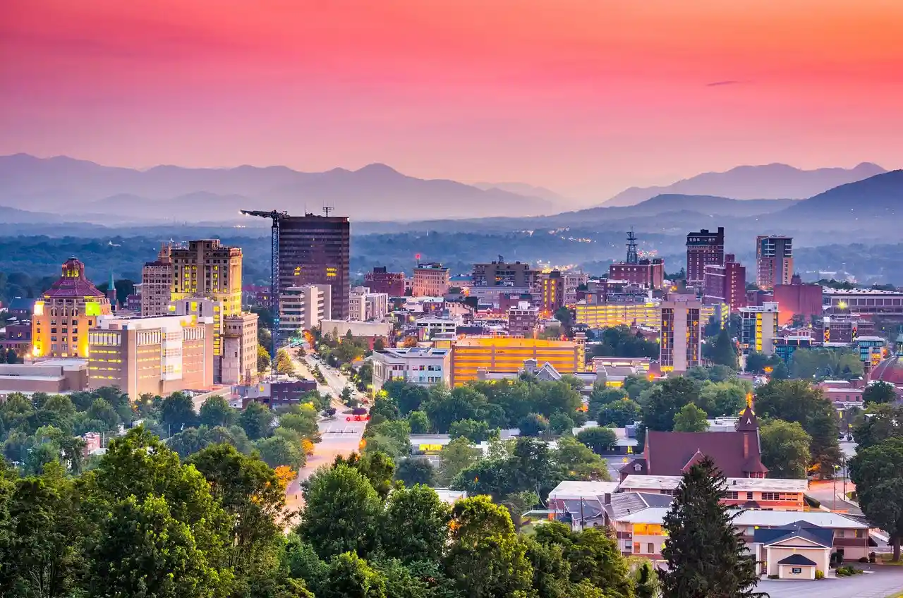 12 Best Places to Visit in August in USA Before Summer Ends 9 Asheville North Carolina