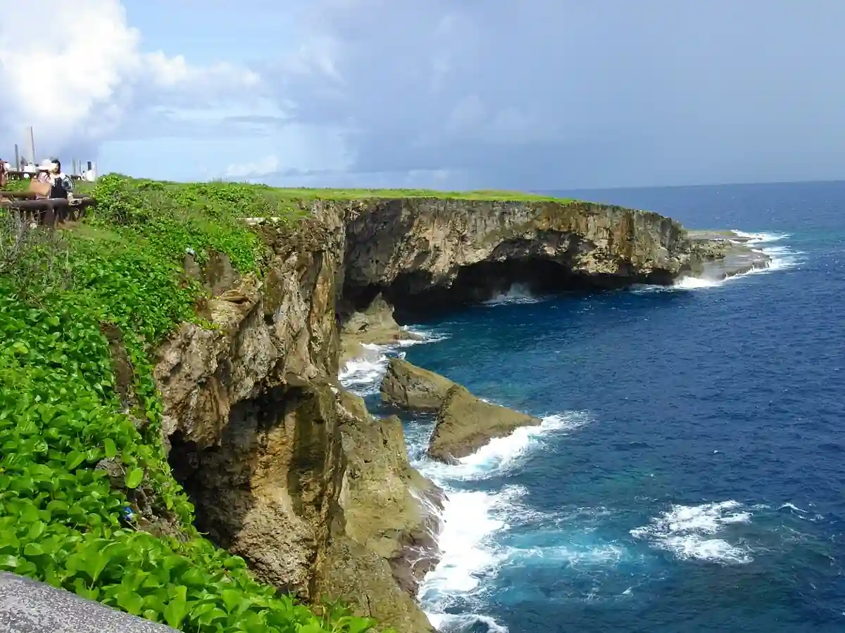 Banzai Cliff