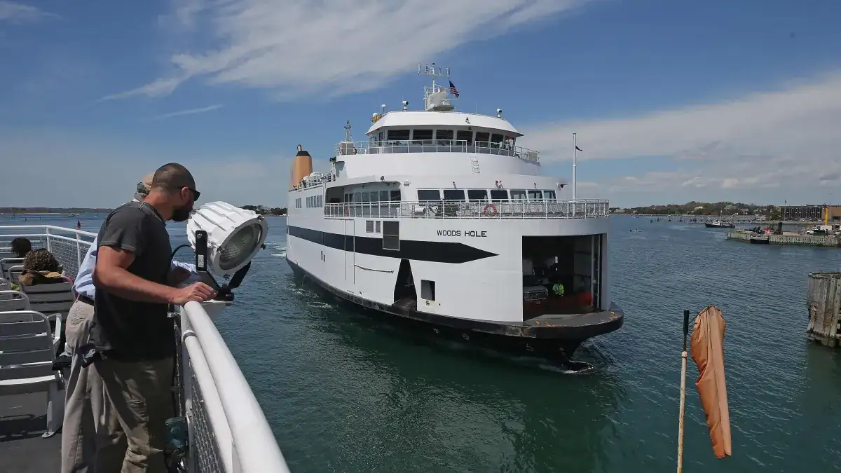 Ferry from Cape Cod to Marthas Vineyard