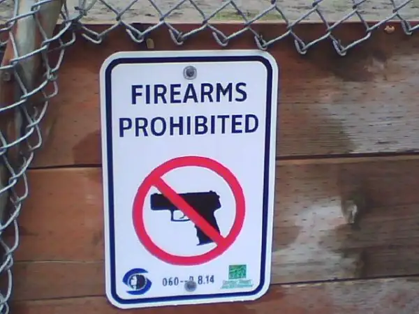 Gun Free Zone sign