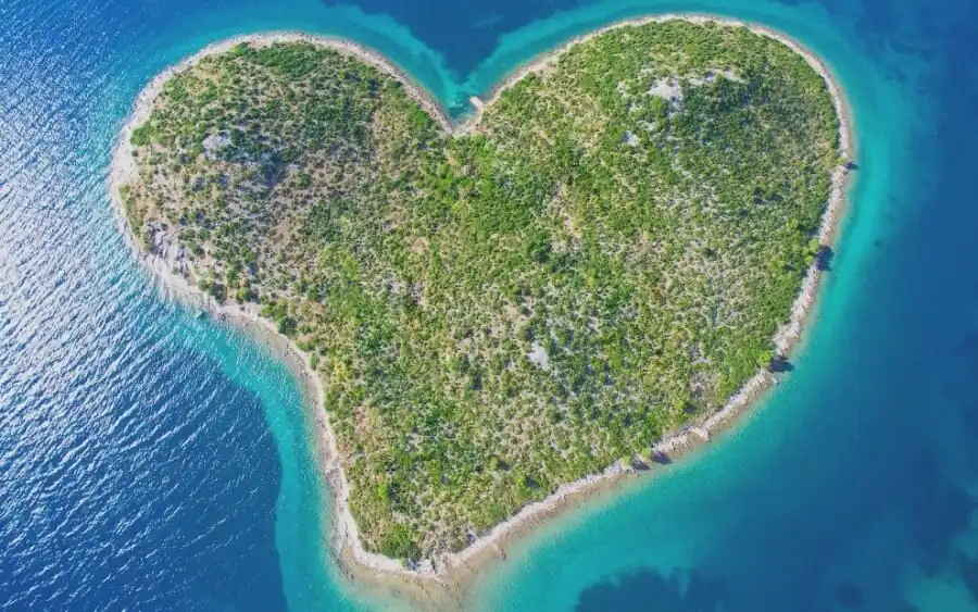 6 Remote Heart Shaped Islands for Your Next Romantic Escape 2 Galesnjak Island — Croatia 1