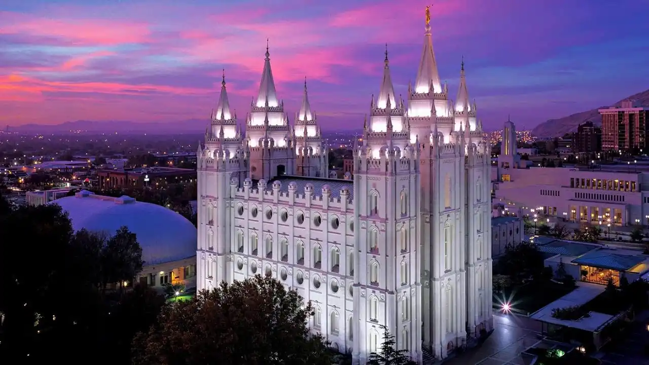 15 Must-Do Things to Do in Salt Lake City in 2025 (You’ll Love These) 1 Temple Square
