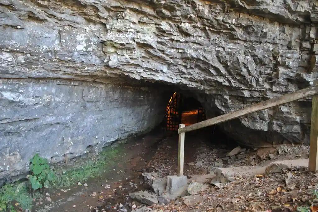 Hidden Appalachian Mountains Folklore: Legendary Myths Every Traveler Should Walk 4 The Bell Witch Tennessee