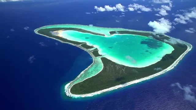 6 Remote Heart Shaped Islands for Your Next Romantic Escape 1 Tupai Atoll — French Polynesia