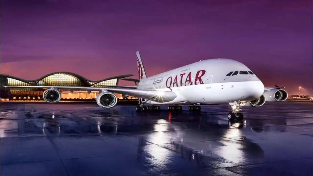 15 Best Airlines for Long Flights in 2025: Comfort, Cuisine, and Sky-High Service 2 Qatar Airways