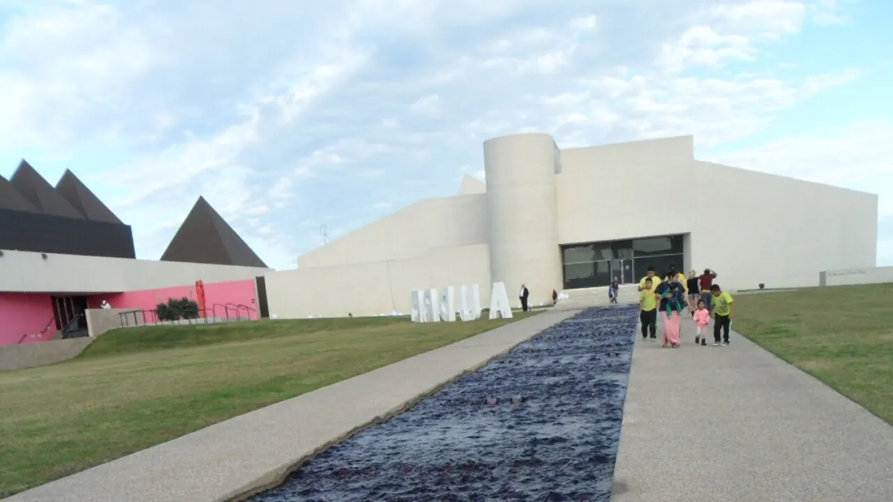 Experience the Art Museum of South