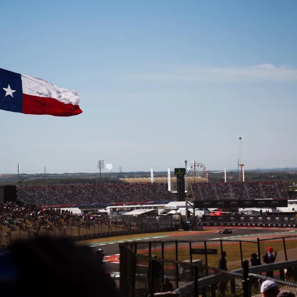 Expert Guide to Texas in Fall: Best Places to Visit, Foliage & Fall Festivals 9 United States Grand Prix